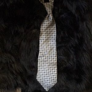 Allen Solly Silk Silver & Black cubed neck tie.